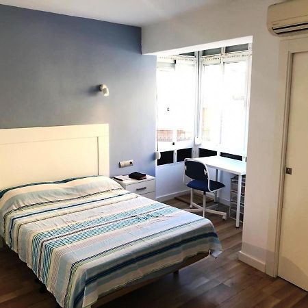 Malaga Centro - La Trinidad Apartment Bagian luar foto